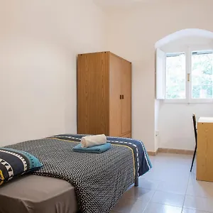 B.i.c. Bed & Breakfast